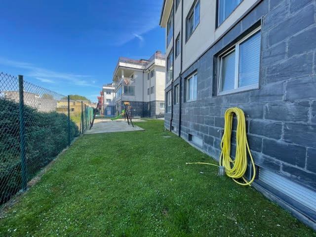 Apartamento A Un Paso De La Playa En Ares Con Piscina Y Parking Exterior photo